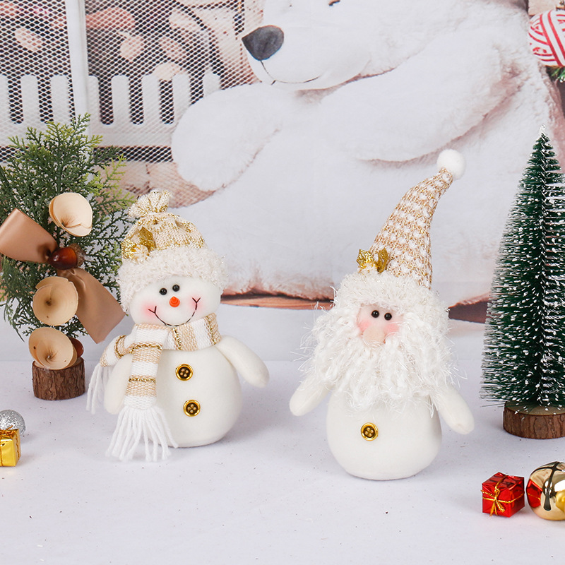 Decorazione natalizia bambola giocattolo Sonwman ripiena di peluche simpatico cartone animato